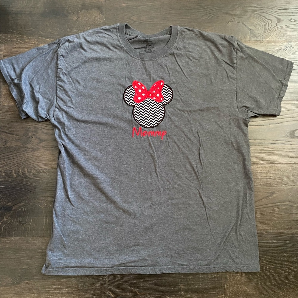 Disney Minnie Mouse Mom Shirt XL Gray Graphic Tee